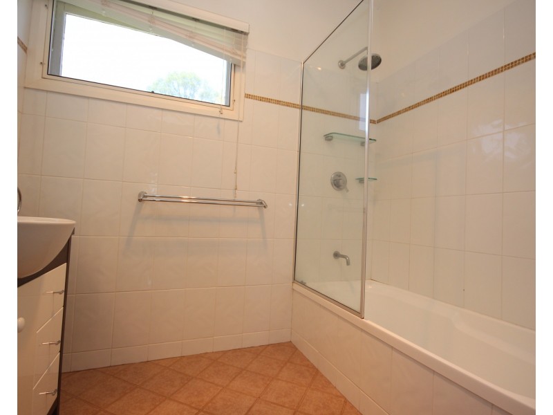 2 Leonora Parade, Waratah West NSW 2298