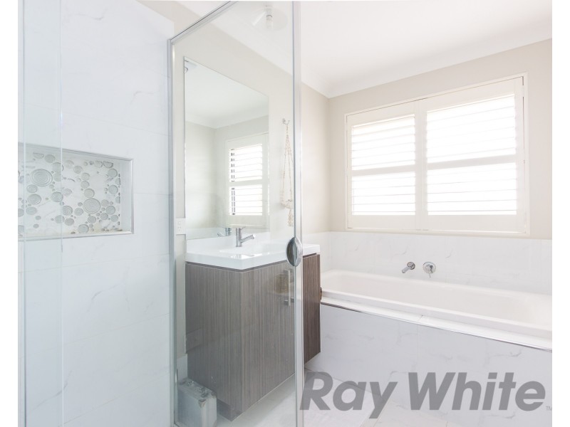 18 Ross Street, Belmont NSW 2280