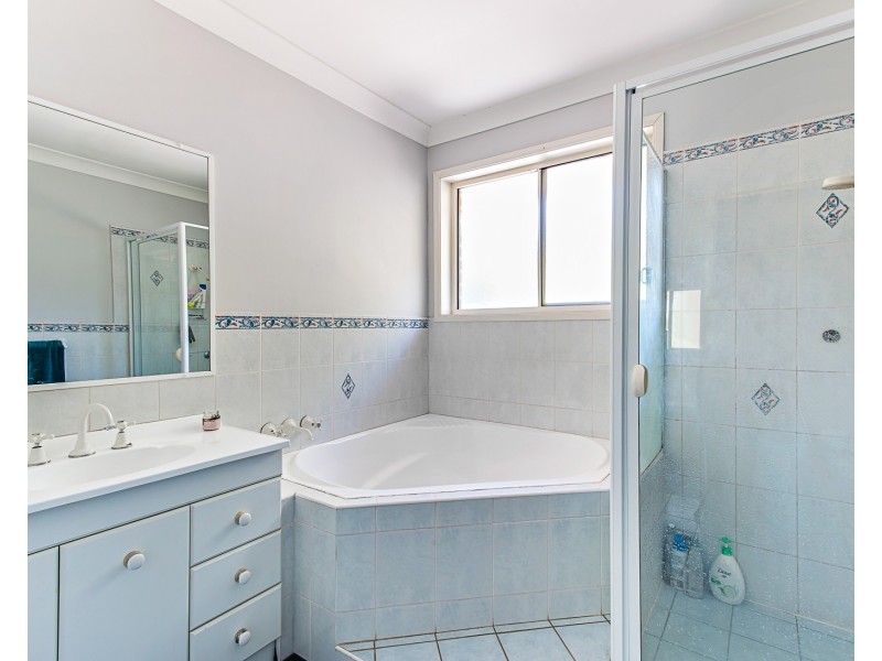 8 Ebony Close, Fletcher NSW 2287