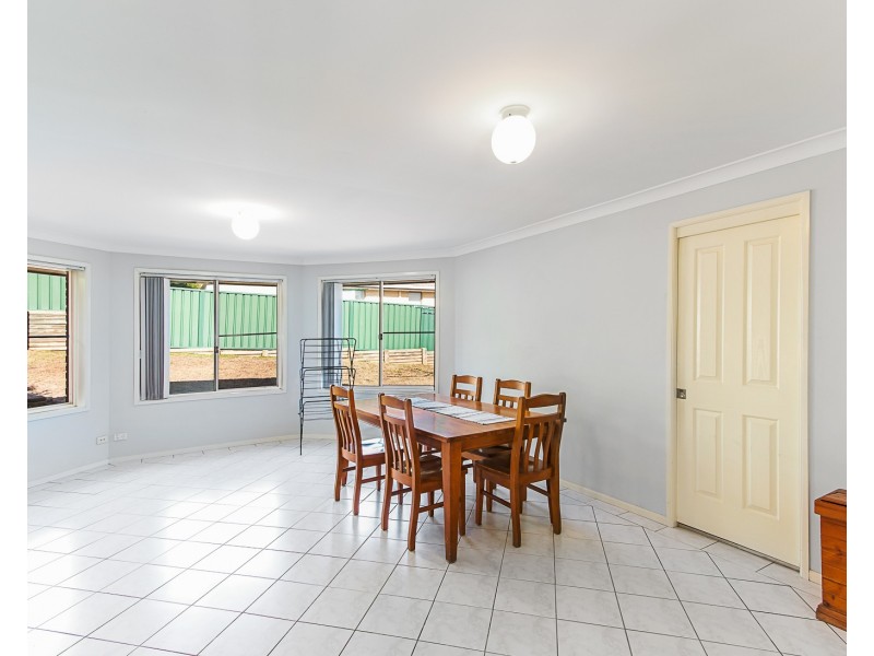 8 Ebony Close, Fletcher NSW 2287