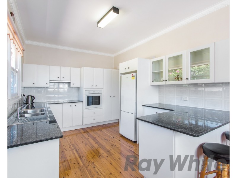 22 McDonald Crescent, Charlestown NSW 2290