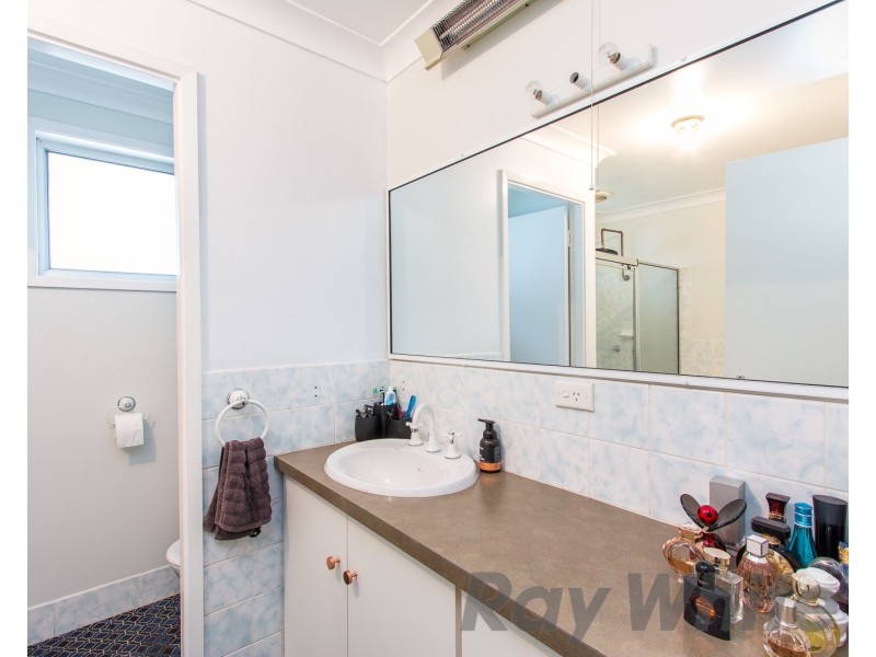 8 Hazleton Grove, Charlestown NSW 2290