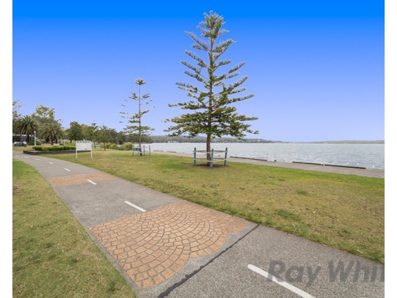 225/4 Howard Street, Warners Bay NSW 2282