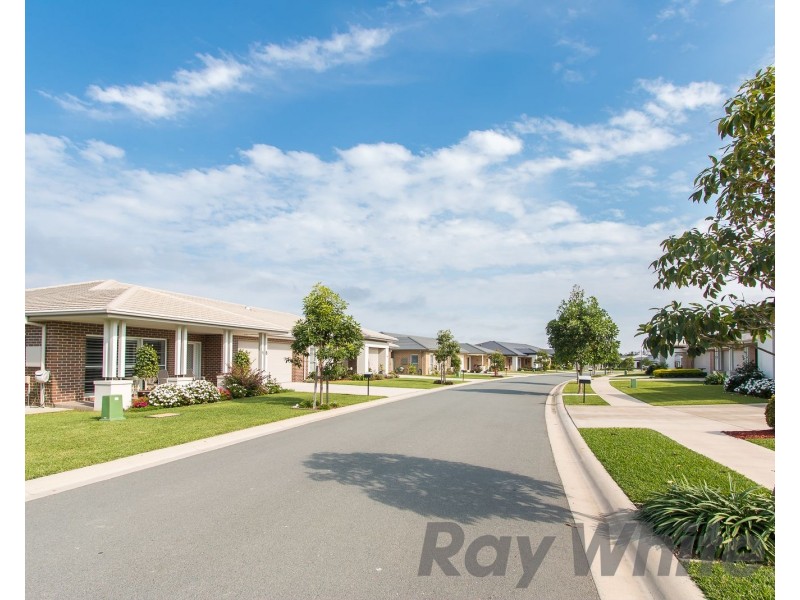 7 Heron Circuit, Fullerton Cove NSW 2318