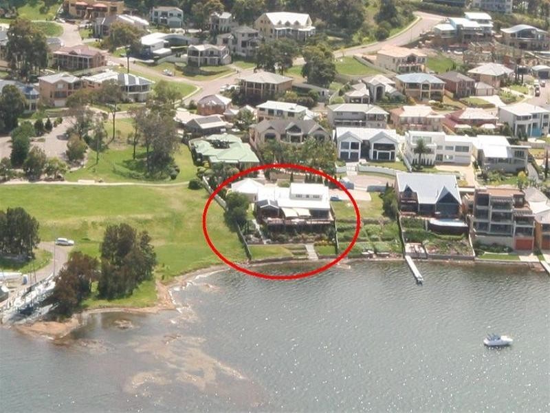 156 Ross Street, Belmont NSW 2280