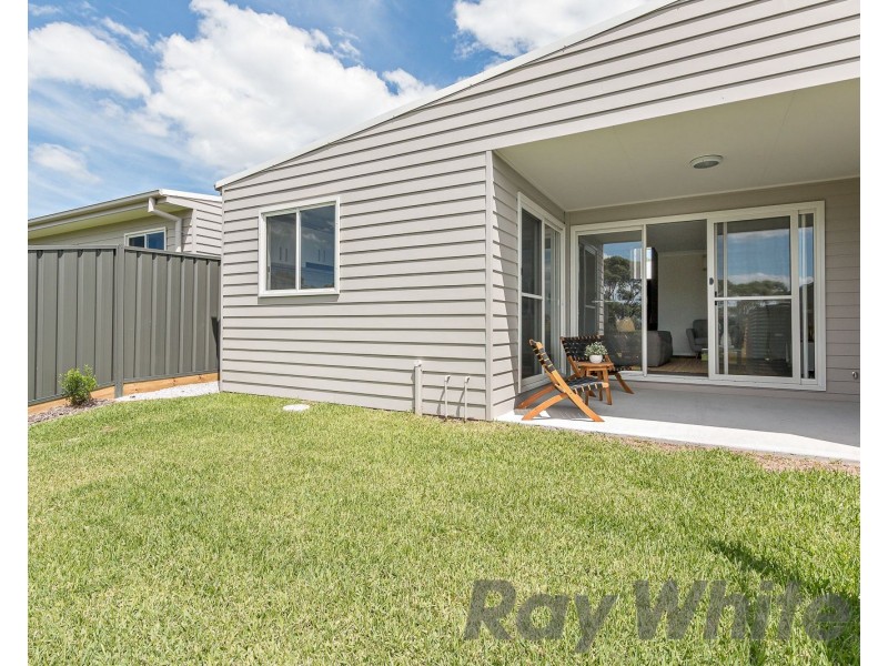 32 Blantyre Road, Macquarie Hills NSW 2285