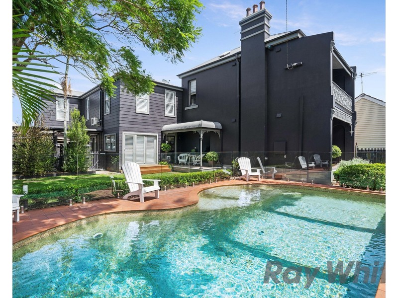 3 Buchanan Street, Hamilton NSW 2303