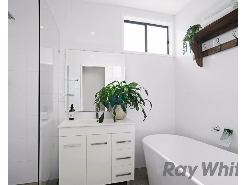 3 Buchanan Street, Hamilton NSW 2303