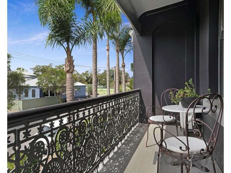 3 Buchanan Street, Hamilton NSW 2303