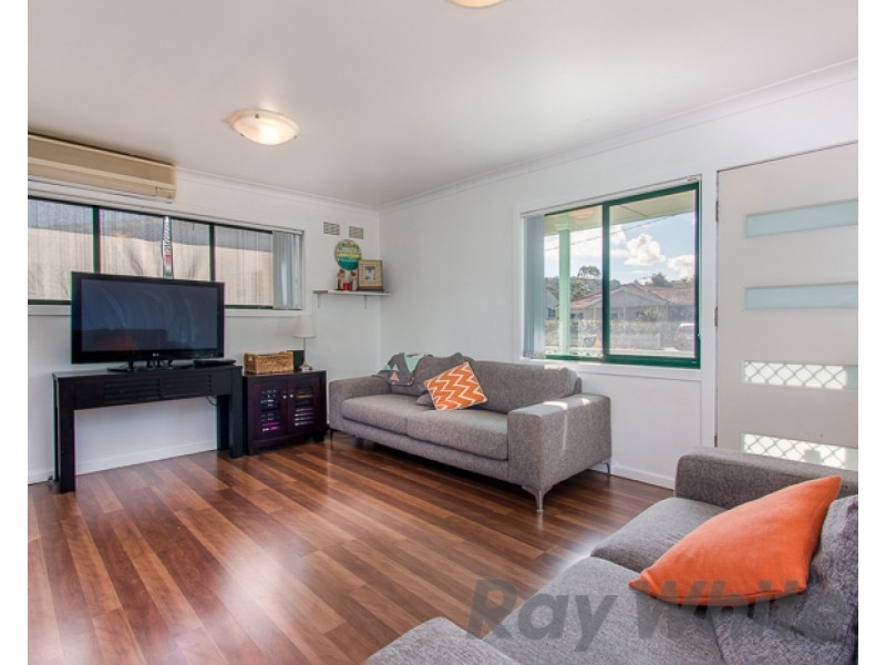 16 Cassia Crescent, Gateshead NSW 2290