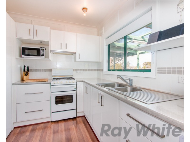 16 Cassia Crescent, Gateshead NSW 2290