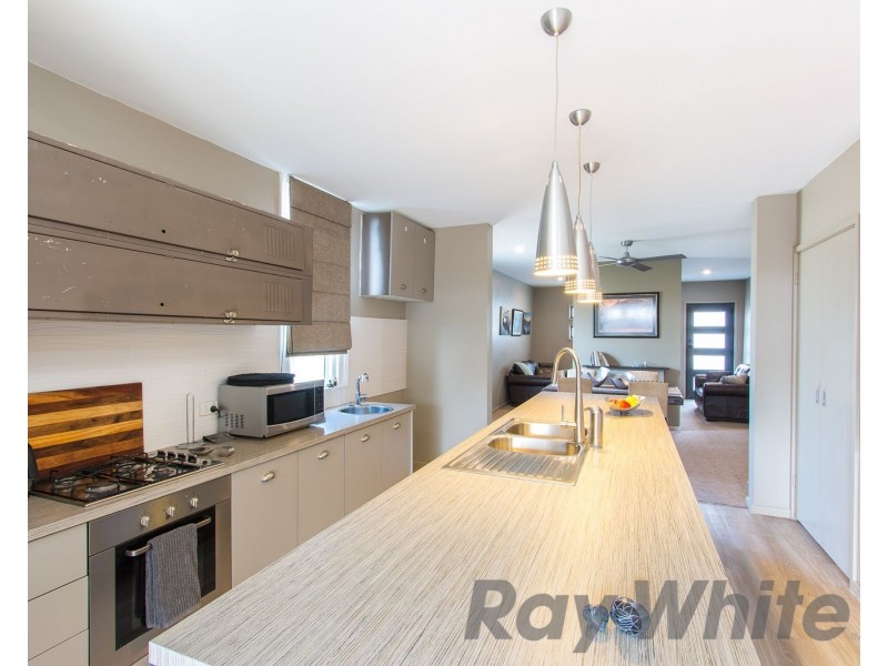 4 Garrett Street, Carrington NSW 2294