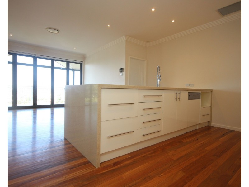 66 Scenic Drive, Merewether NSW 2291