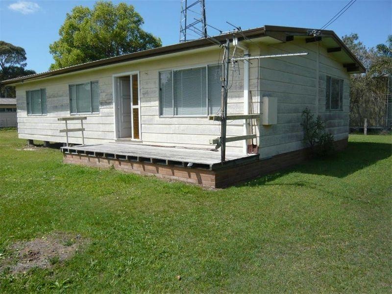 2 Witt Street, Tea Gardens NSW 2324