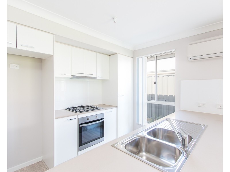 7 Sandcastle Road, Fern Bay NSW 2295