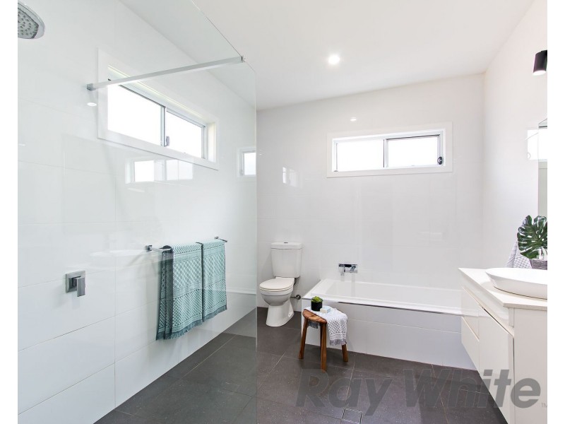 9 Berkeley Street, Mayfield NSW 2304
