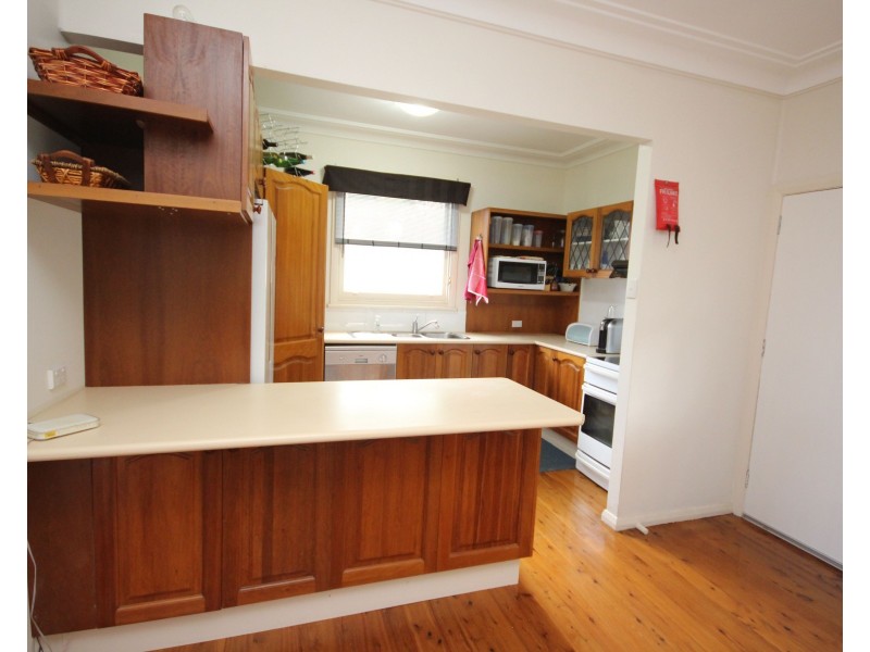 93 Wommara Avenue, Belmont North NSW 2280