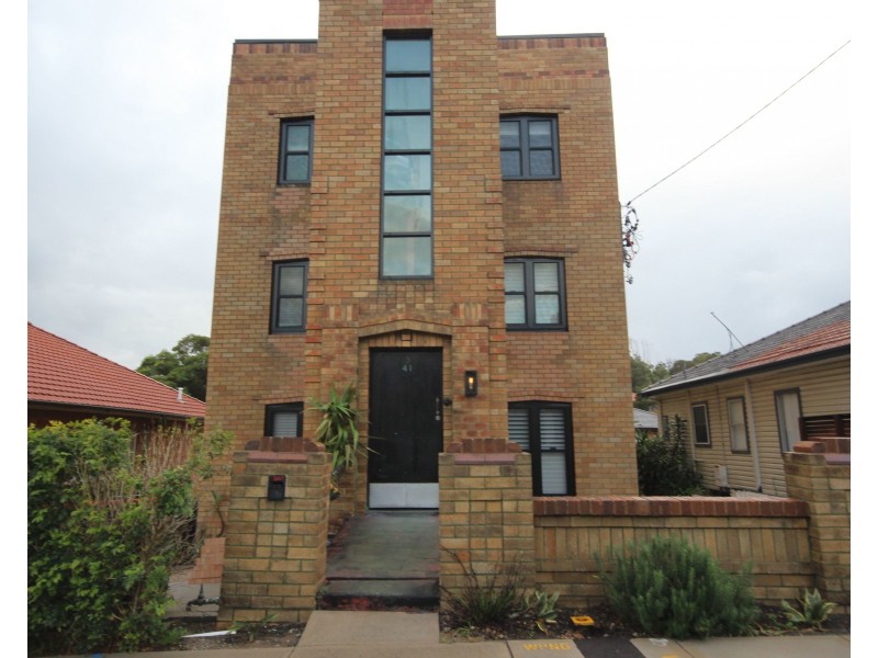 3/41 Swan Street, The Hill NSW 2300