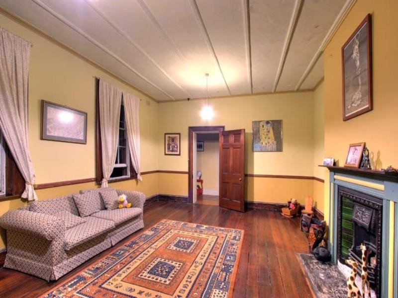 9 Day Street, East Maitland NSW 2323