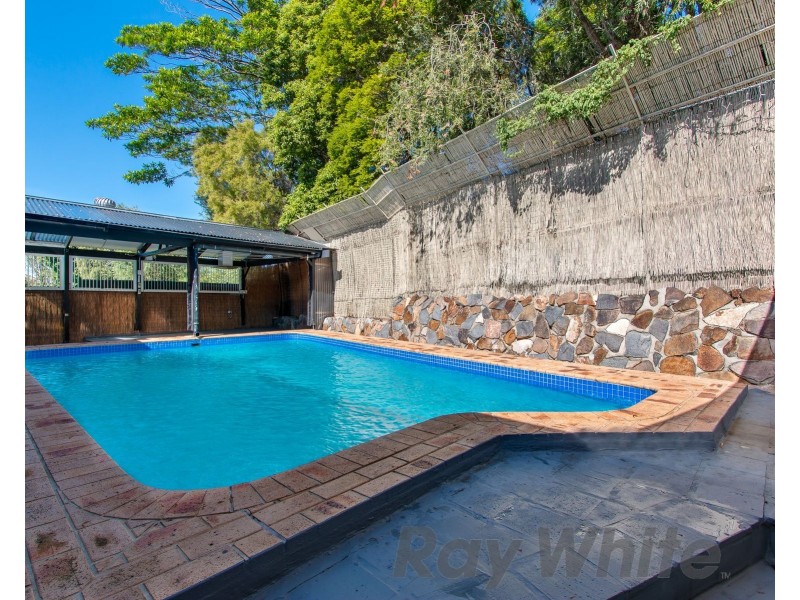 33 Kananook Crescent, Belmont North NSW 2280