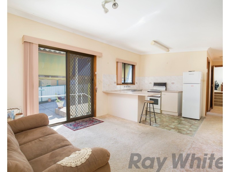 22 Stanley Street, Belmont NSW 2280
