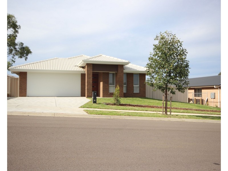 6 Ellie Avenue, Raworth NSW 2321