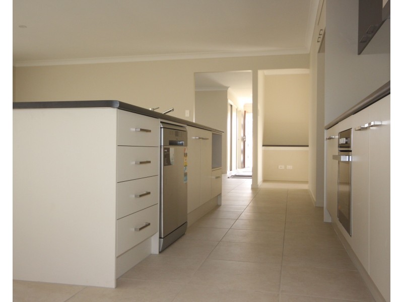 6 Ellie Avenue, Raworth NSW 2321