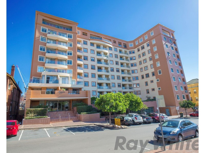 302/26 Pacific Street, Newcastle NSW 2300