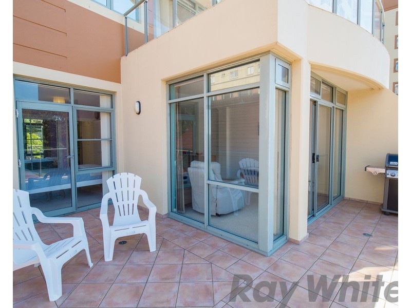 302/26 Pacific Street, Newcastle NSW 2300