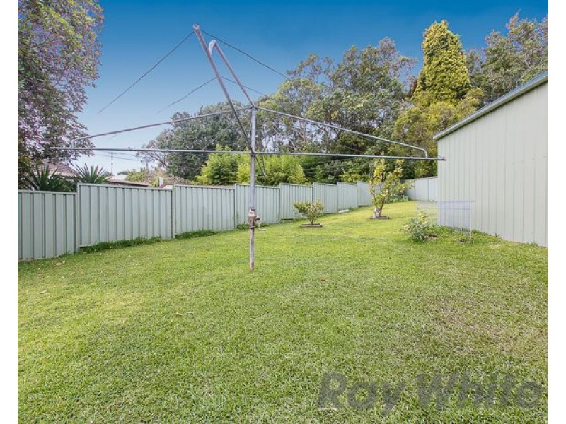 5 Pine Place, Gateshead NSW 2290