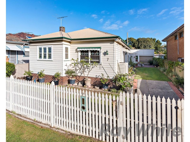 7 De Vitre Street, Lambton NSW 2299