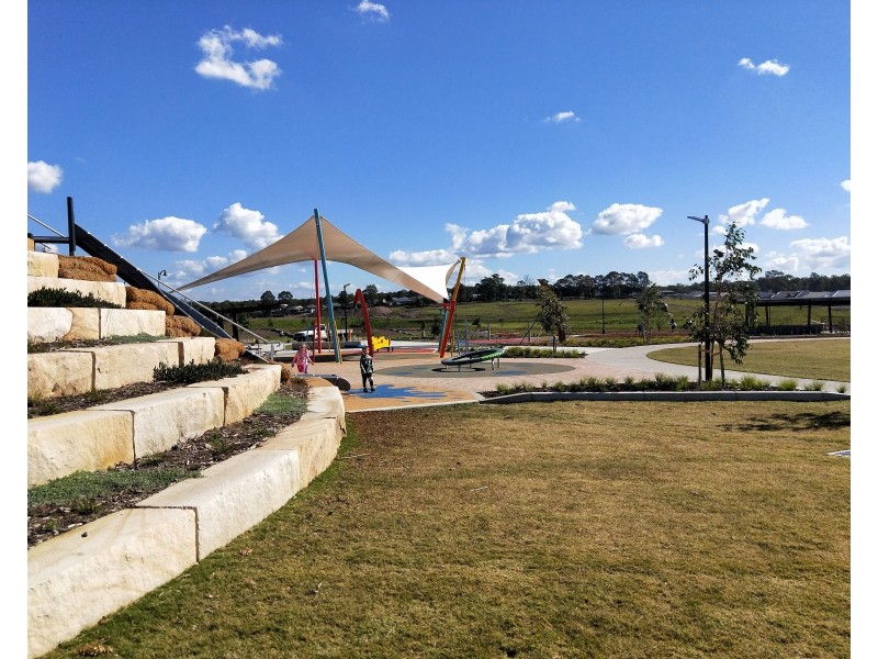 61 Barr Promenade, Thornton NSW 2322