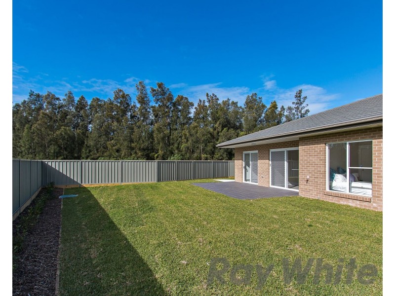 2 Cockatoo Court, Fullerton Cove NSW 2318