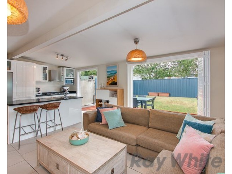 7 Bourke Street, Carrington NSW 2294