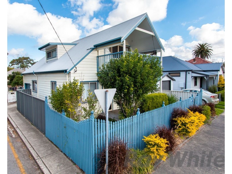 28 Robertson Street, Carrington NSW 2294