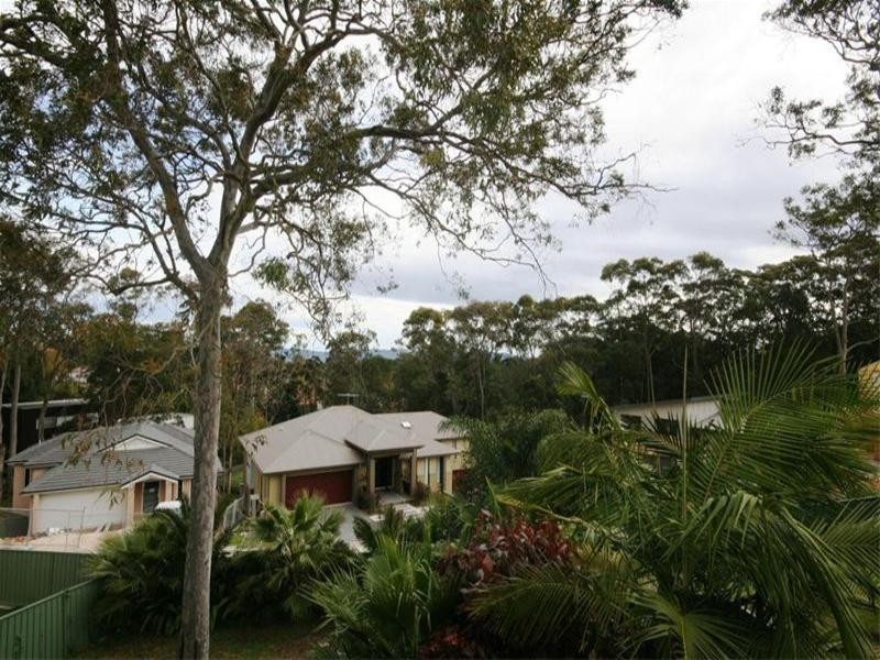 4 Cardiff Road, New Lambton Heights NSW 2305