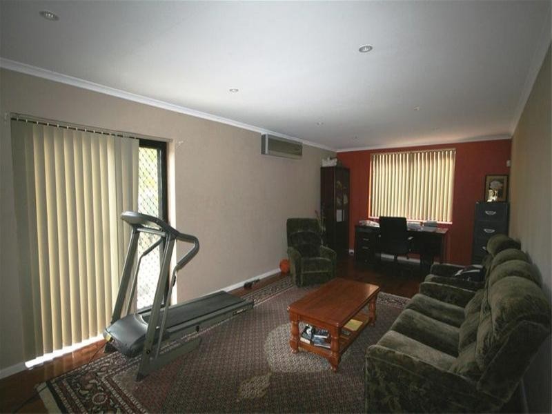 4 Cardiff Road, New Lambton Heights NSW 2305