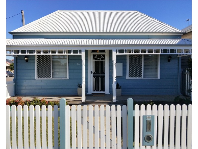 24 Steel Street, Hamilton NSW 2303