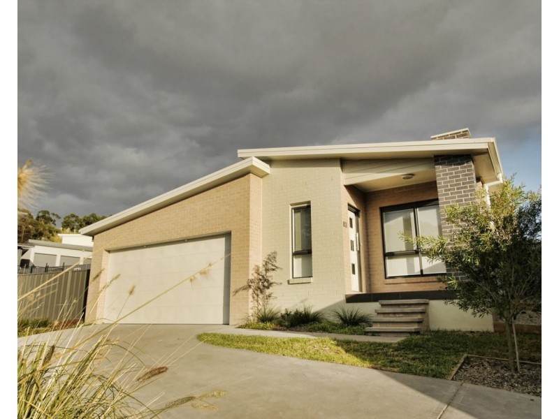 83 Delaware Drive, Macquarie Hills NSW 2285