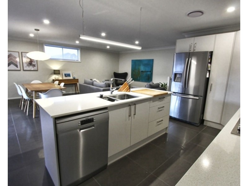 83 Delaware Drive, Macquarie Hills NSW 2285