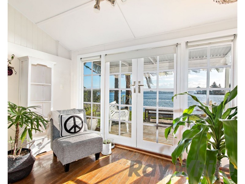 5 New Street, Belmont South NSW 2280