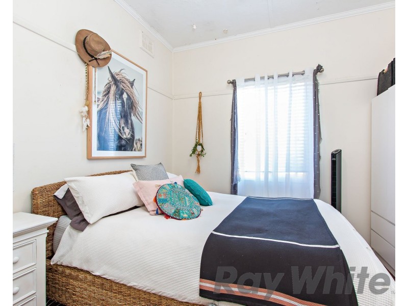 5 New Street, Belmont South NSW 2280