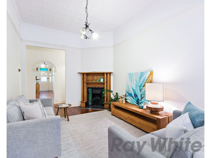 38 Lawson Street, Hamilton NSW 2303