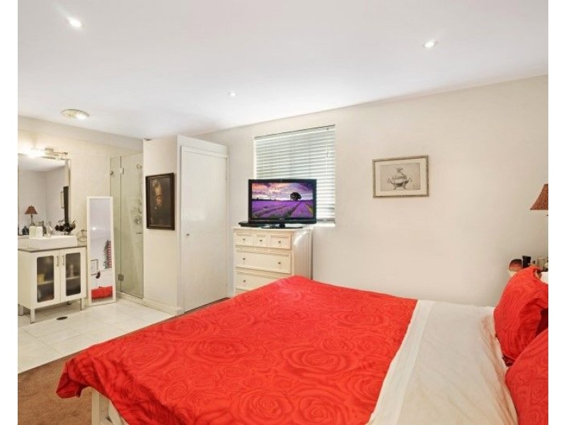 15 Cameron Street, Hamilton NSW 2303