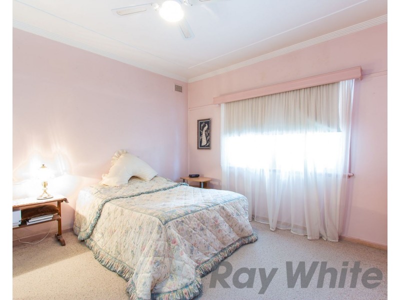 21 Lugar Street, Kotara South NSW 2289
