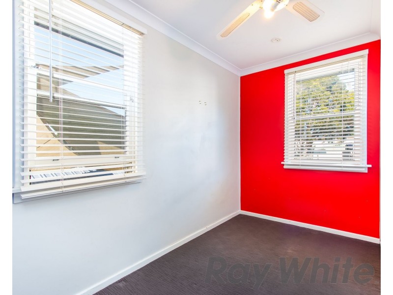 16 Alder Crescent, Gateshead NSW 2290