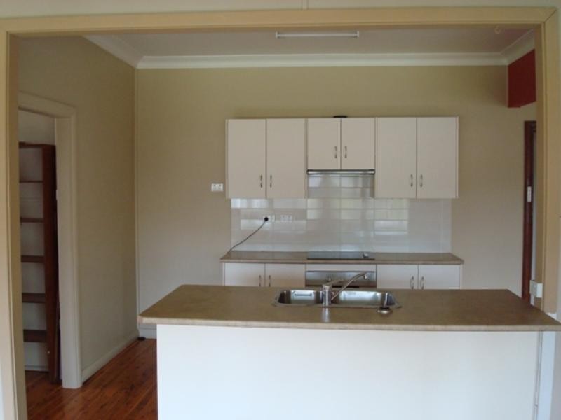 68 Beath Street, Kahibah NSW 2290