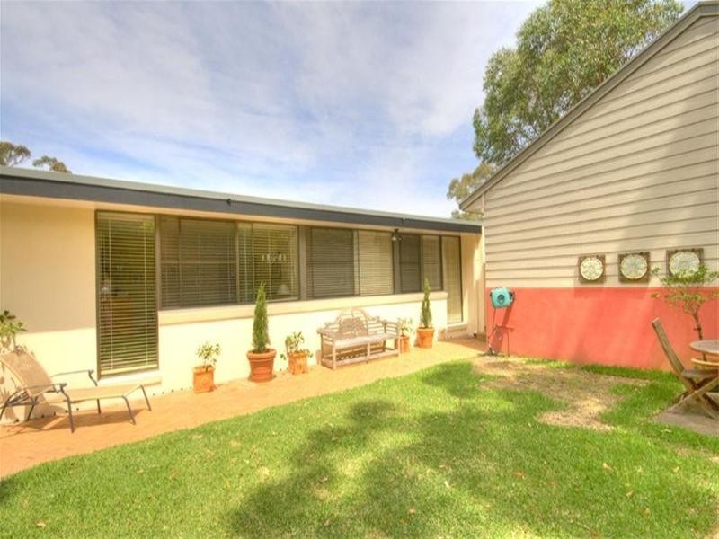 4 Holly Circuit, New Lambton Heights NSW 2305