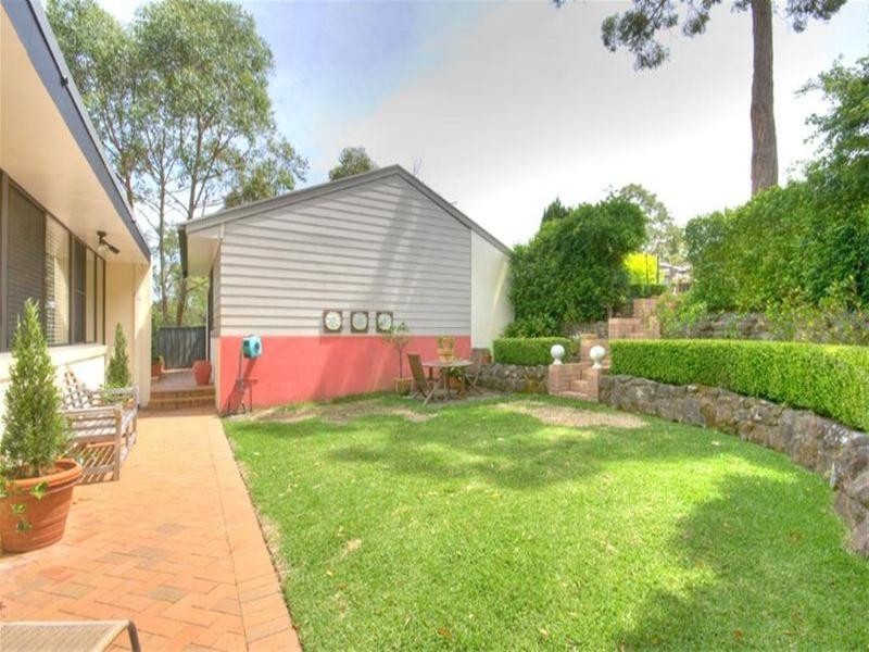 4 Holly Circuit, New Lambton Heights NSW 2305