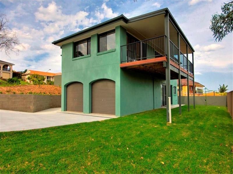 11 Winterlake Road, Warners Bay NSW 2282